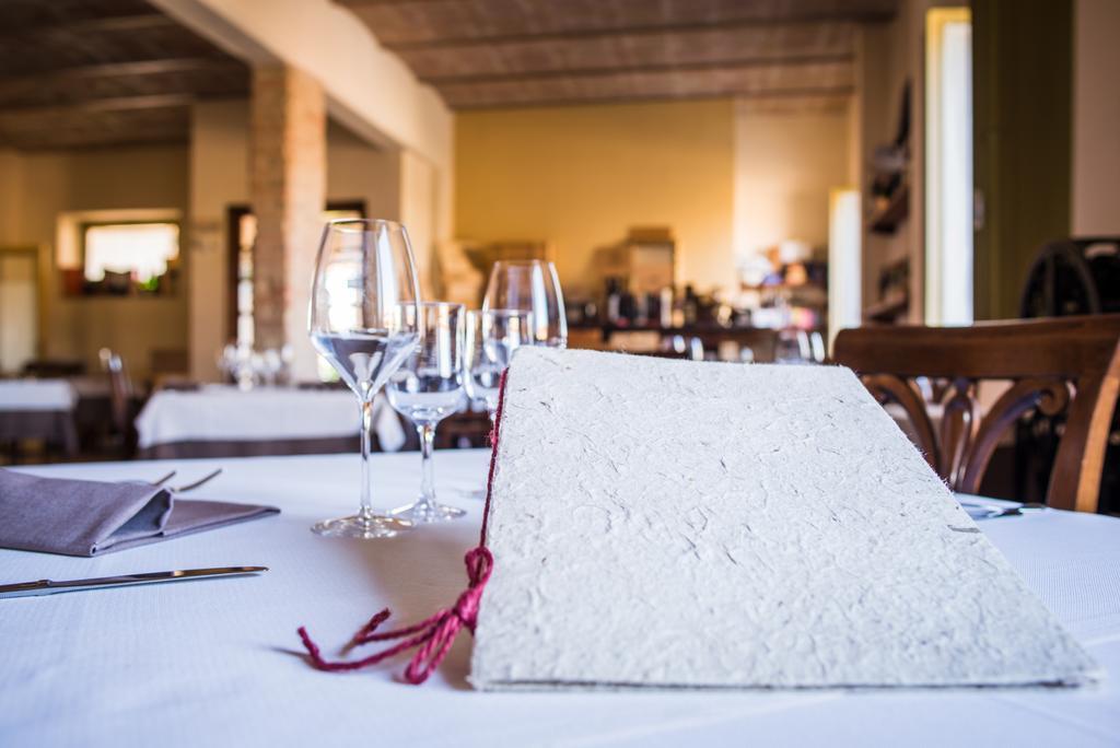 Agriturismo Il Tiro 카스텔 델 피아노 외부 사진